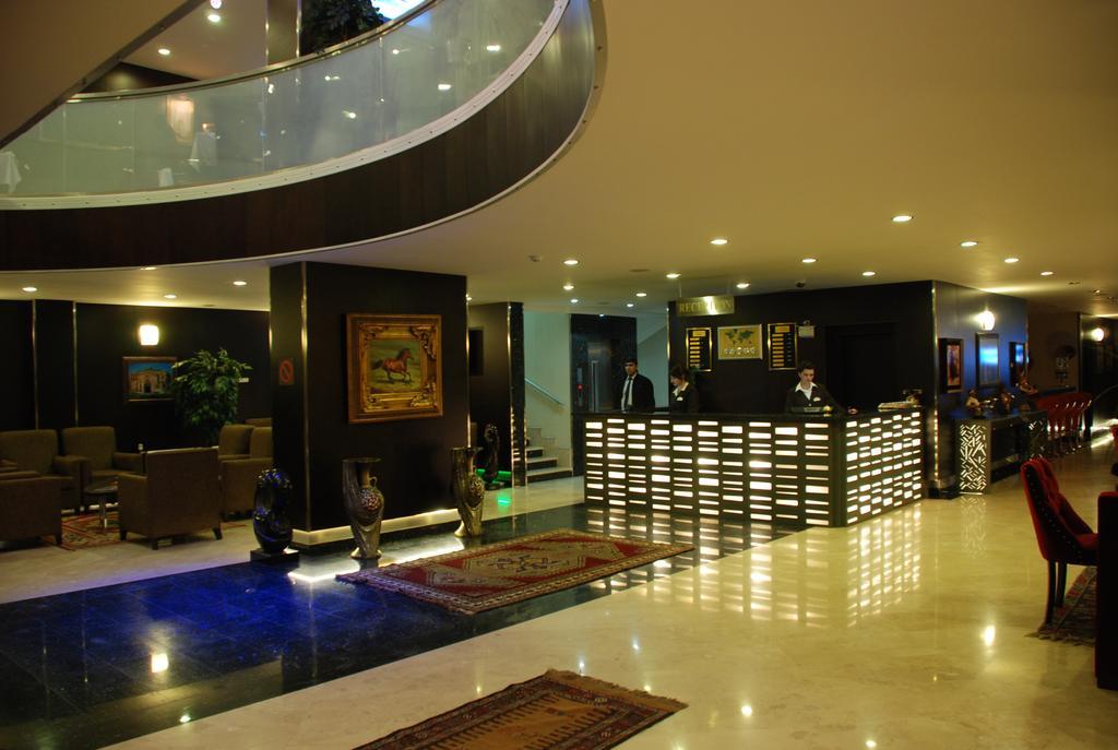 Grand Ani Hotel Kars Esterno foto