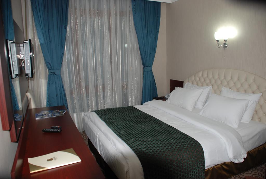 Grand Ani Hotel Kars Esterno foto